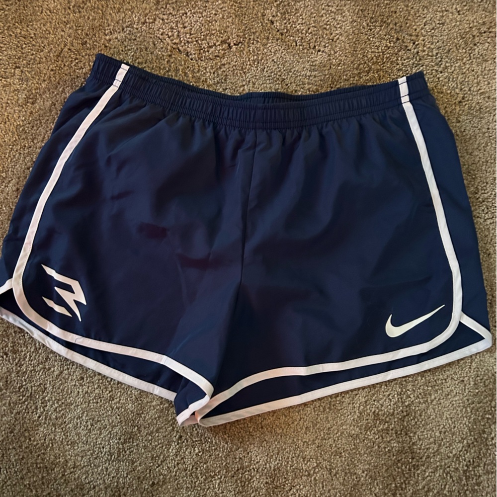 nike athletic shorts size XL kids